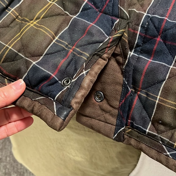 Men’s Barbour Liddesdale Quilted Moleskin Jacket - Picture 10 of 10